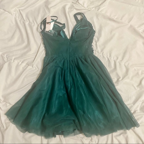 NWT Gianni Bini GB Sequin Beaded Party Dress - Picture 8 of 9